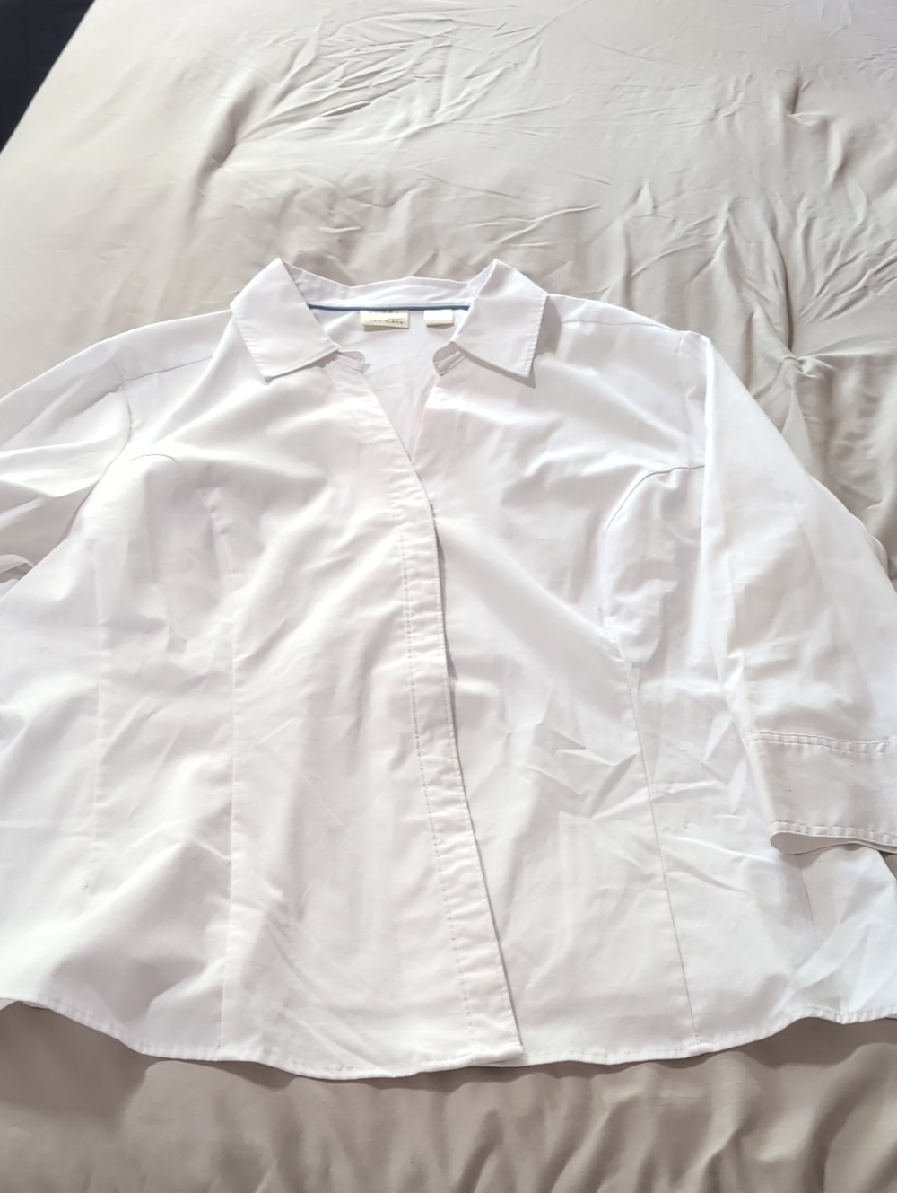 Lee White Collared Shirt with Navy Trim